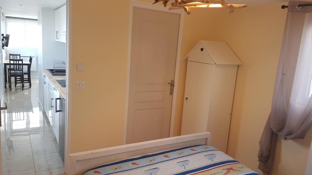 Maisonnette Bois Flottes Salles  Exterior foto