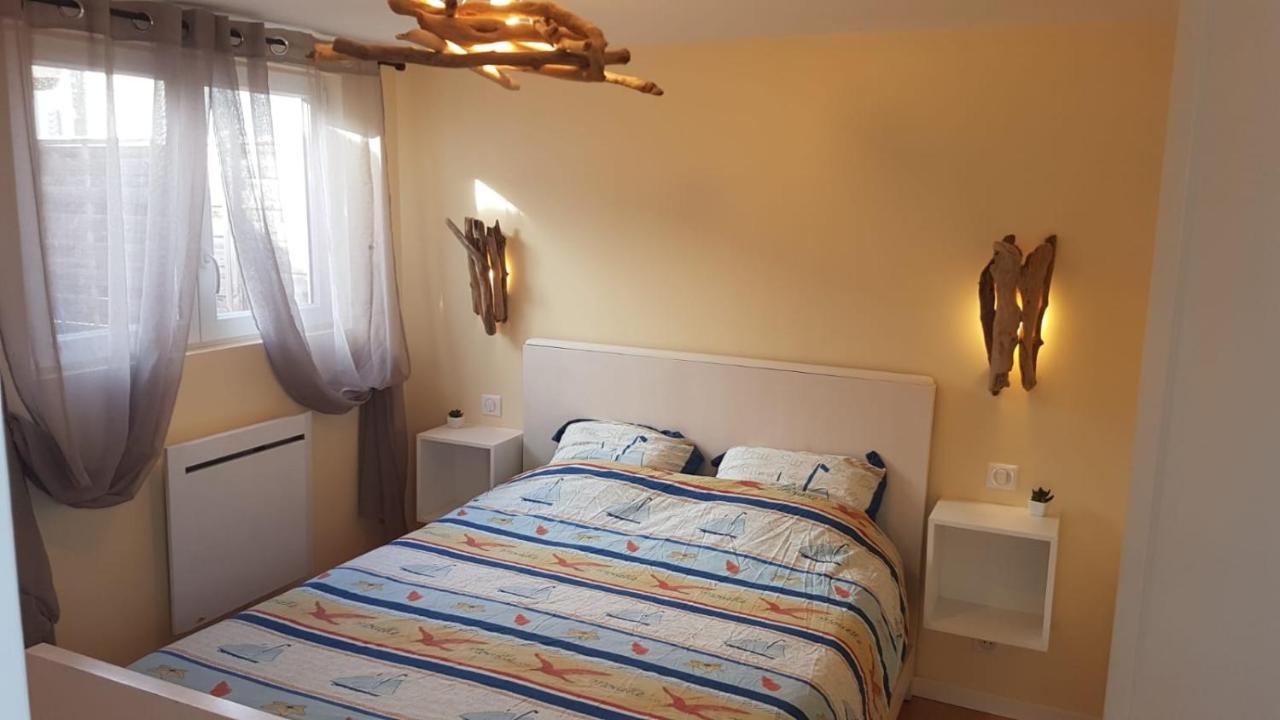 Maisonnette Bois Flottes Salles  Exterior foto
